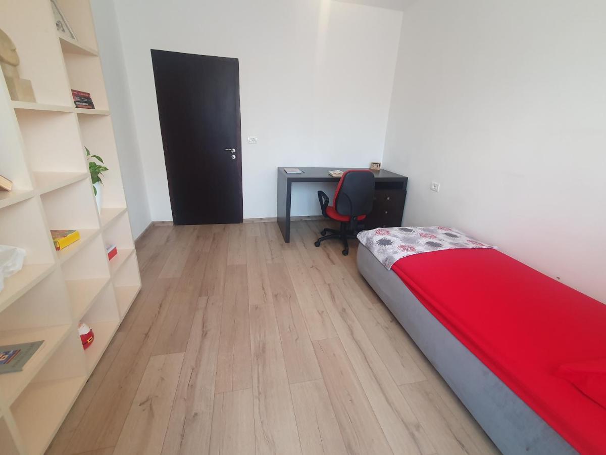 In The Heart Of , Bllok Apartment